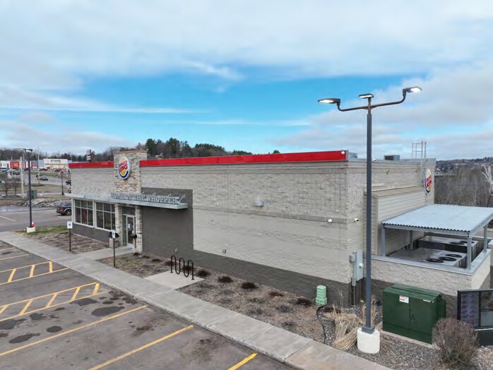 997 W Sharon Ave, Houghton, MI à vendre - Photo de l’immeuble – Image 3 sur 3