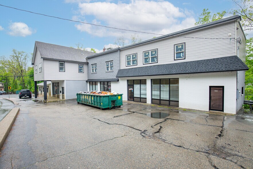 15 Hamburg Tpke, Bloomingdale, NJ à vendre - Photo de l’immeuble – Image 2 sur 26