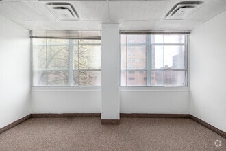 731 James St, Syracuse, NY à louer Photo intérieure– Image 2 sur 3