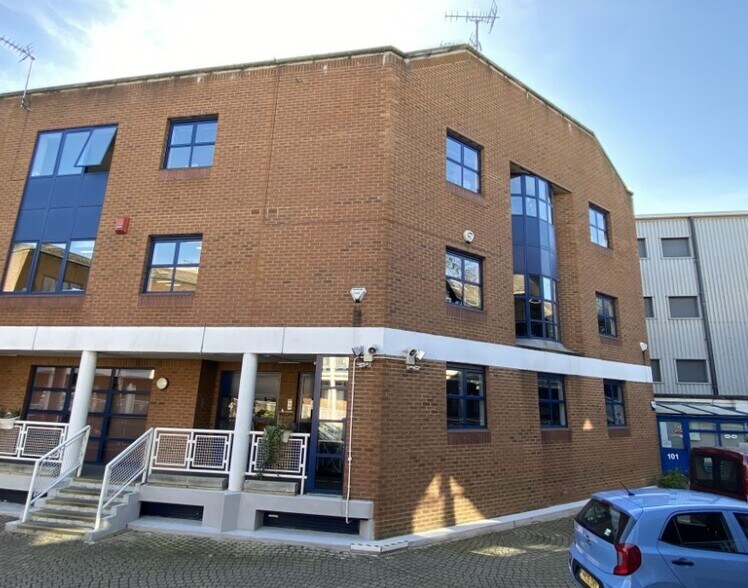 167-169 London Rd, Kingston Upon Thames à vendre - Photo de l’immeuble – Image 3 sur 8