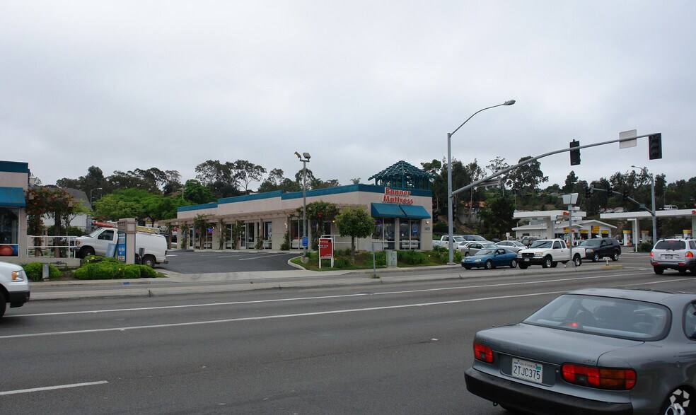 1401 Encinitas Blvd, Encinitas, CA à louer - Photo de l’immeuble – Image 2 sur 4