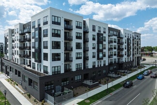 Plus de détails pour 2190 Hillcrest Dr, Saint Paul, MN - Local commercial à louer