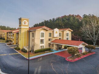 Plus de détails pour 7377 Six Flags Dr, Austell, GA - Hôtellerie à vendre