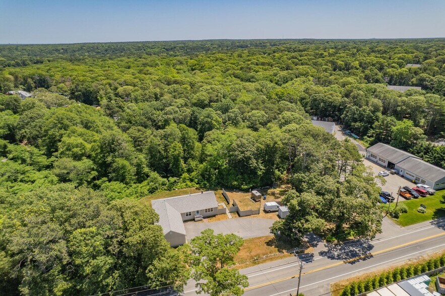 195 Underpass Rd, Brewster, MA à vendre - Photo de l’immeuble – Image 3 sur 70
