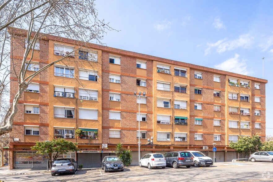 Plaça Del Poble, 12-14, Montornès del Vallès, Barcelona à vendre - Photo de l’immeuble – Image 3 sur 3