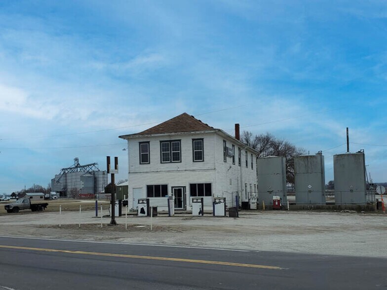 1401 N 1941 Diagonal Rd, Lawrence, KS à vendre - Photo principale – Image 1 sur 1