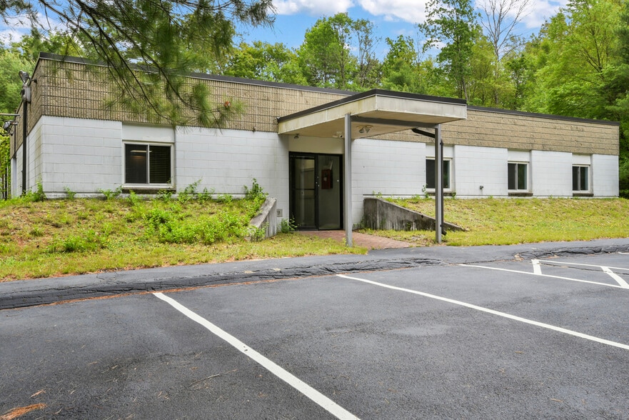 88 Danielson Pike, Foster, RI à louer - Photo de l’immeuble – Image 2 sur 35