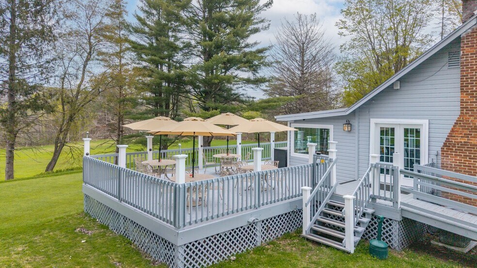 301 N Kingsboro Ave, Gloversville, NY à vendre - Photo de l’immeuble – Image 3 sur 48