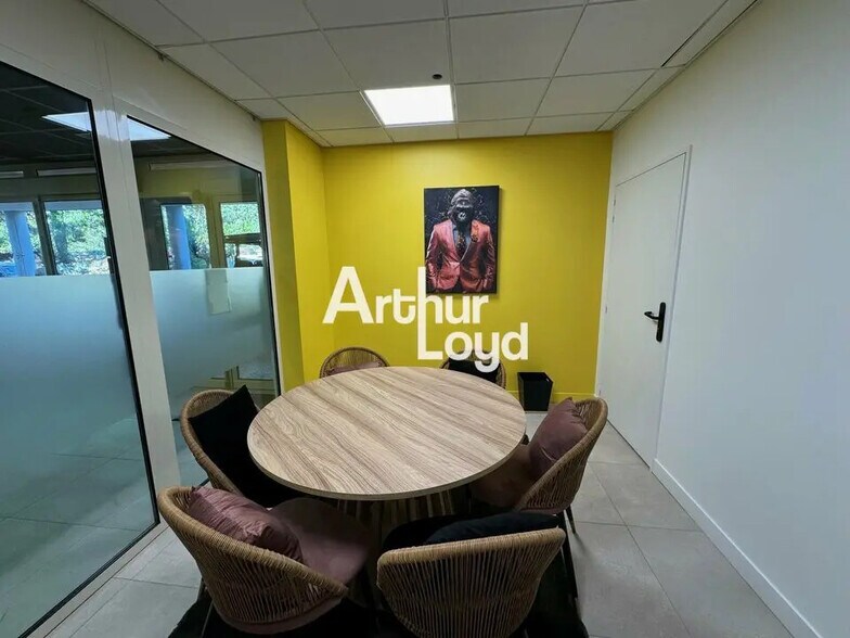 Bureau dans SOPHIA ANTIPOLIS à louer - Photo de l’immeuble – Image 3 sur 12