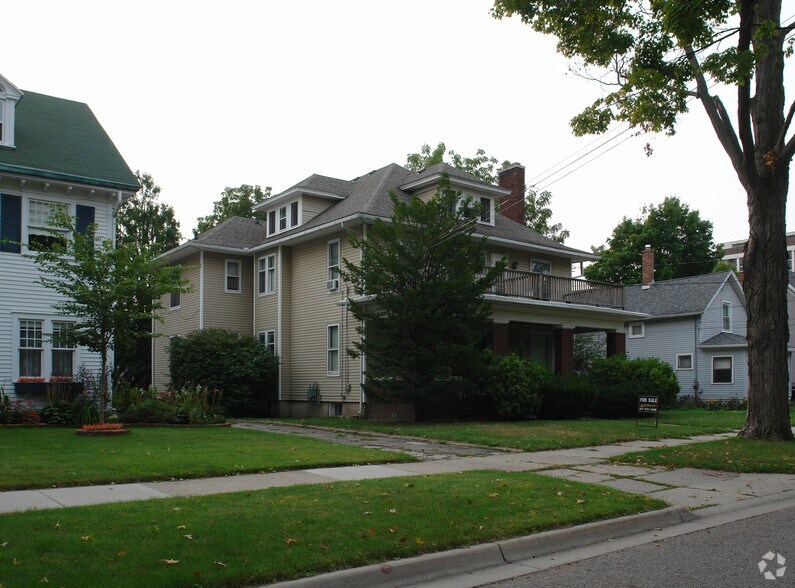 314-316 N Sycamore St, Lansing, MI à vendre - Photo de l’immeuble – Image 3 sur 3