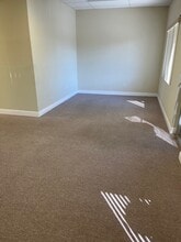 5952-6012 Clark Center Ave, Sarasota, FL à louer Photo intérieure– Image 2 sur 8