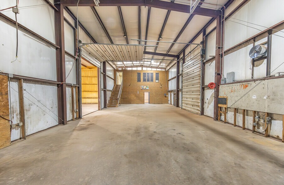 6510 E County Road 6700, Lubbock, TX à louer - Photo de l’immeuble – Image 2 sur 25