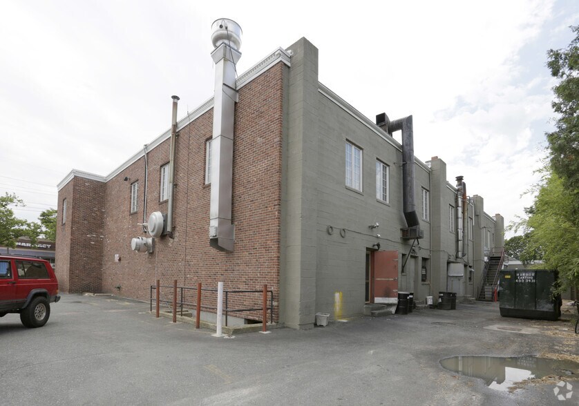 91-101 Broadway, Greenlawn, NY à louer - Photo de l’immeuble – Image 3 sur 6