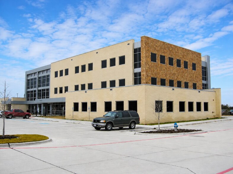 4201 Medical Center Dr, McKinney, TX à louer - Photo de l’immeuble – Image 2 sur 6