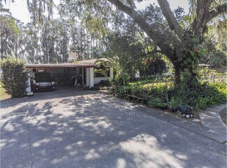 Plus de détails pour 22129 Carson Dr, Land O Lakes, FL - Spécialisé à vendre