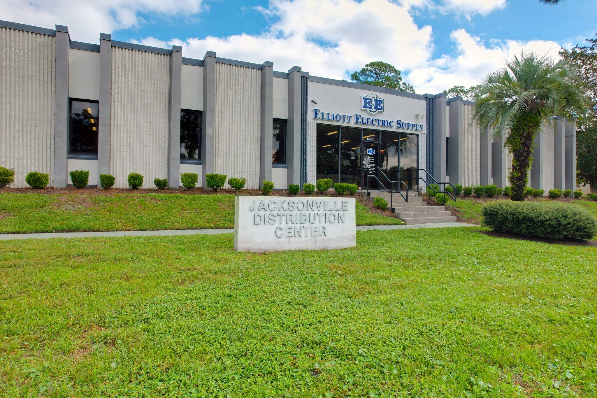 8051 Bayberry Rd, Jacksonville, FL à vendre Photo principale– Image 1 sur 32