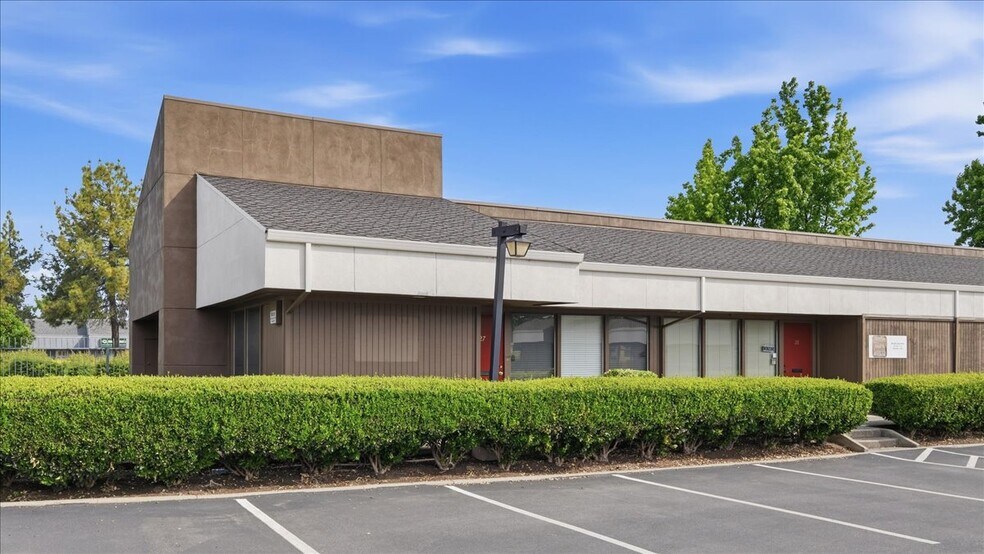 2027 Grand Canal Blvd, Stockton, CA à vendre - Photo de l’immeuble – Image 2 sur 13