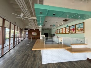 840 The City Dr S, Orange, CA à louer Photo intérieure– Image 2 sur 2