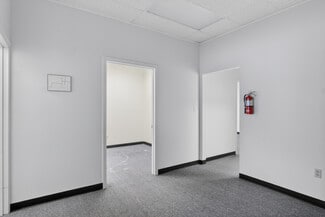 Plus de détails pour 126 N Main St, Warrenton, NC - Bureau à louer