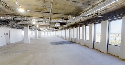 5901 W Century Blvd, Los Angeles, CA à louer Numérisation 3D Matterport– Image 1 sur 2