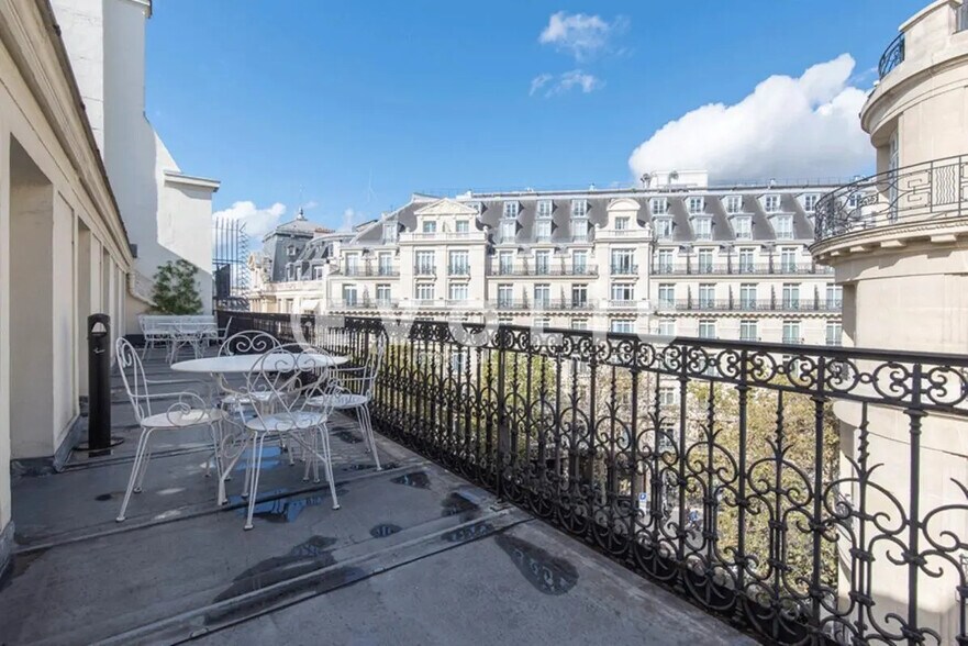 Bureau dans Paris à louer - Photo de l’immeuble – Image 3 sur 12