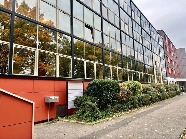 Plus de détails pour Bureau à louer