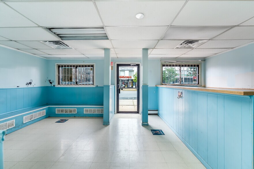 600 Kennedy Blvd, Union City, NJ à louer - Photo intérieure – Image 2 sur 27