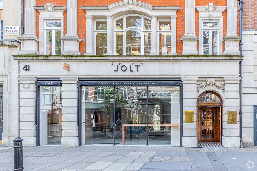40-41 Great Castle St, Londres à louer - Photo de l’immeuble – Image 3 sur 8