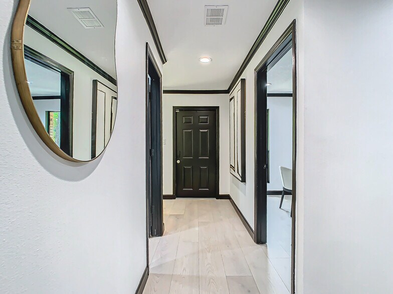 409 Montgomery Rd, Altamonte Springs, FL à vendre - Photo de l’immeuble – Image 3 sur 19