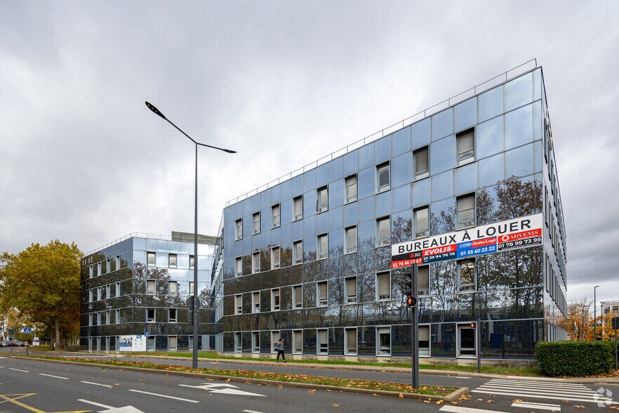 Bureau dans Villepinte à louer - Photo de l’immeuble – Image 2 sur 3