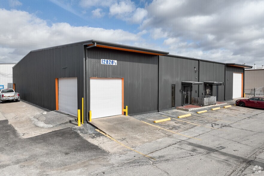 12826 Hempstead Rd, Houston, TX à louer - Photo de l’immeuble – Image 1 sur 12