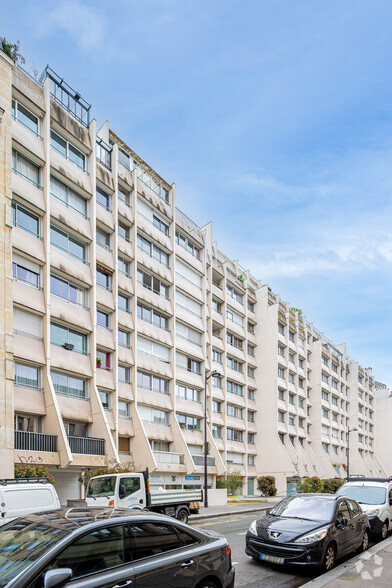 42-52 Rue De L'Aqueduc, Paris à vendre - Photo de l’immeuble – Image 2 sur 5
