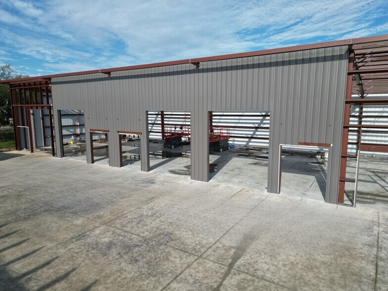 7000 Airport Rd, Georgetown, TX à vendre - Photo de l’immeuble – Image 3 sur 18
