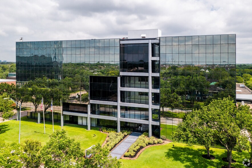 11000 Richmond Ave, Houston, TX à louer - Photo de l’immeuble – Image 2 sur 7