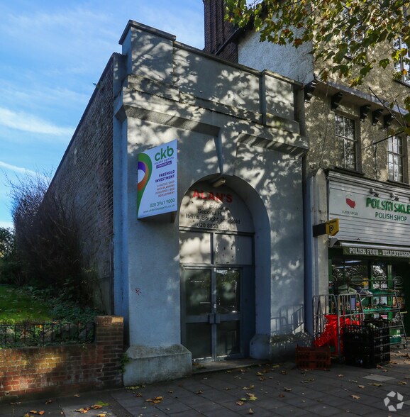 60 Well Hall Rd, Londres à vendre - Photo principale – Image 1 sur 2