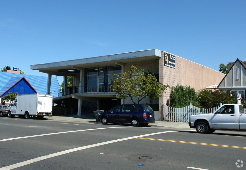 1416 Tennessee St, Vallejo, CA à louer - Photo de l’immeuble – Image 3 sur 32
