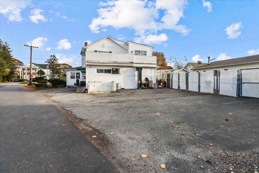 1001 Arnold Ave, Point Pleasant, NJ à vendre - Photo de l’immeuble – Image 3 sur 18