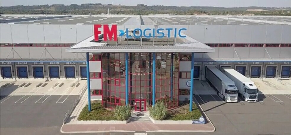 Industriel/Logistique dans Marolles-sur-Seine à louer - Photo de l’immeuble – Image 2 sur 12