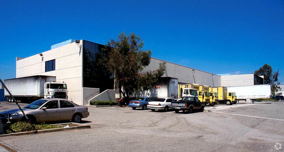 3800 W Century Blvd, Inglewood, CA à louer - Photo de l’immeuble – Image 3 sur 12