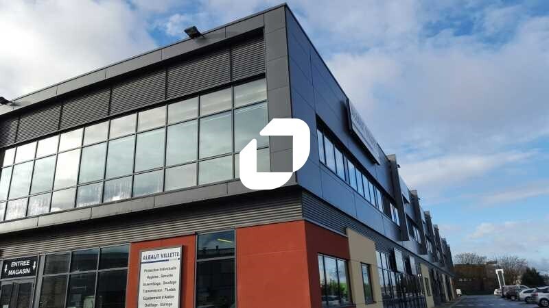 Local d’activités dans Villeneuve-la-Garenne à louer - Photo de l’immeuble – Image 2 sur 7