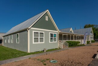 Plus de détails pour 419 Gentry St, Spring, TX - Bureau/Local commercial, Local commercial à louer