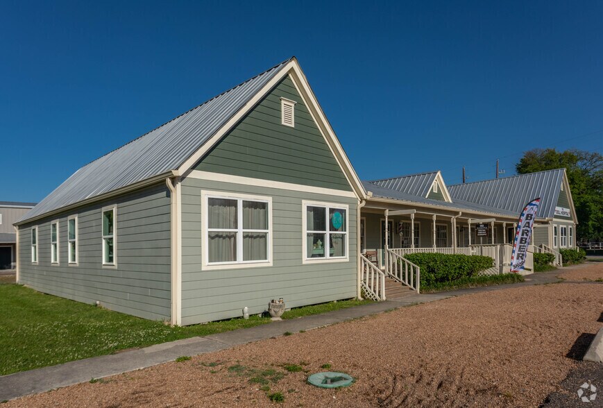 419 Gentry St, Spring, TX à louer - Photo principale – Image 1 sur 2