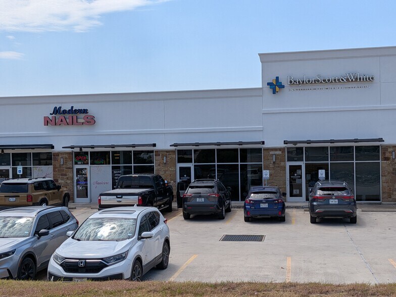 9521 W Highway 290, Austin, TX à louer - Photo de l’immeuble – Image 2 sur 11