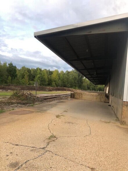 16487 Sawmill Rd, Moundville, AL à vendre - Photo de l’immeuble – Image 3 sur 11