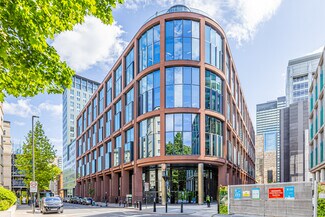 Plus de détails pour 20 Triton St, Londres - Bureau à louer