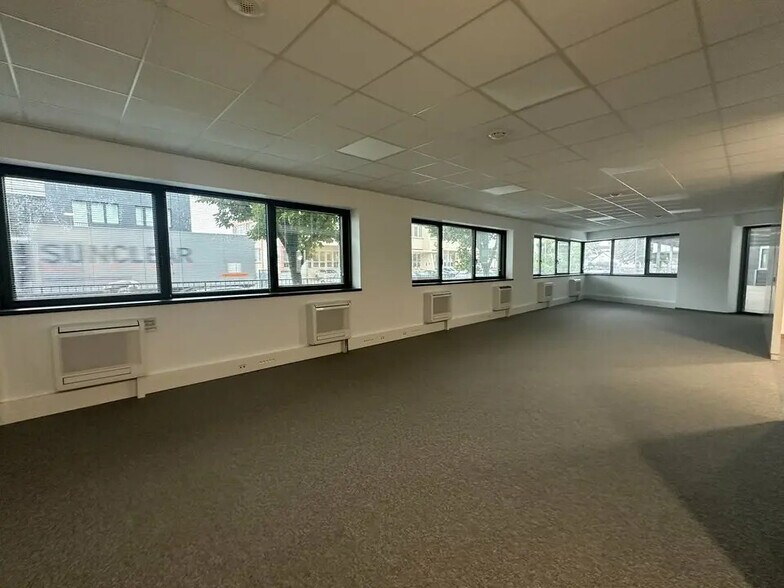 Bureau dans Strasbourg à louer - Photo de l’immeuble – Image 3 sur 8
