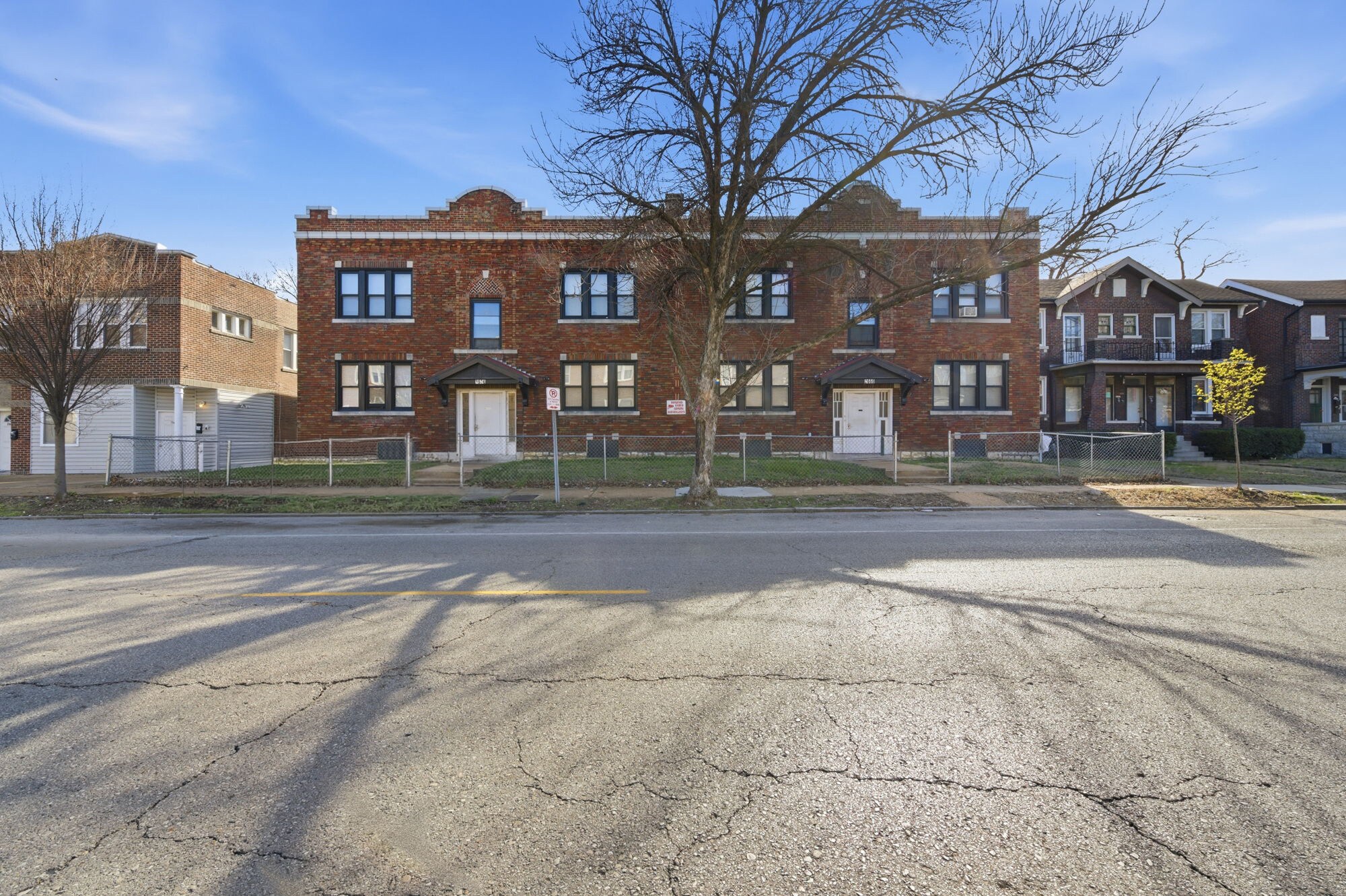 3656-3660 Bates St, Saint Louis, MO à vendre Photo principale– Image 1 sur 18