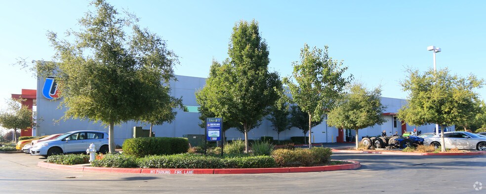 4150 Duckhorn Dr, Sacramento, CA à louer - Photo de l’immeuble – Image 2 sur 22