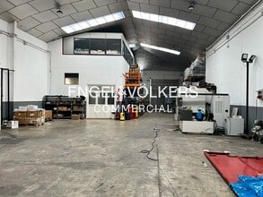 Industriel/Logistique dans Santa Perpètua de Mogoda, Barcelona à louer Photo intérieure– Image 1 sur 6