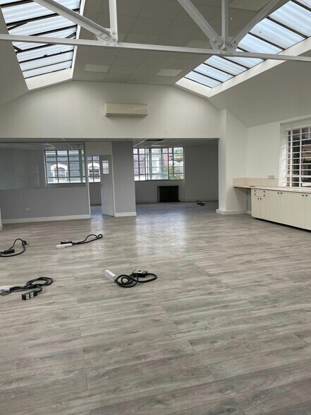 22 Warren St, Londres à louer - Photo de l’immeuble – Image 2 sur 9
